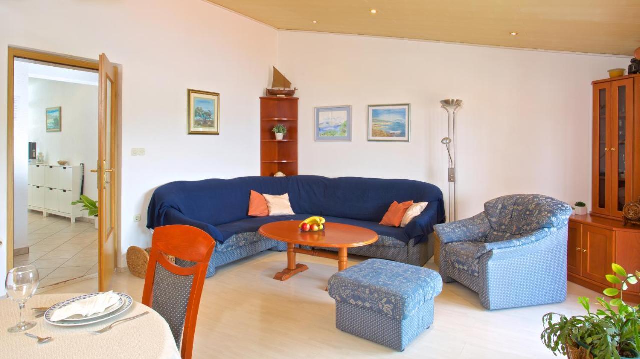Apartments Vinka Jelsa  Extérieur photo